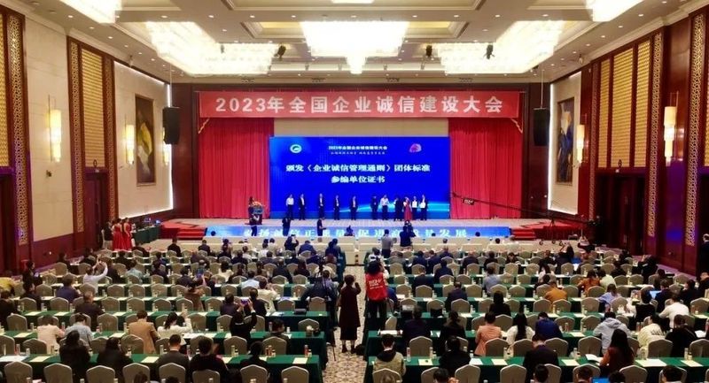 這件事，衛華已經堅持了35年......